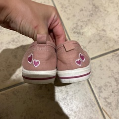 女の子　　シューズ　スニーカー　18cmの画像