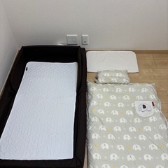 ファルスカ　farska コンパクトベッド　ベビー布団セット ブラウンの画像