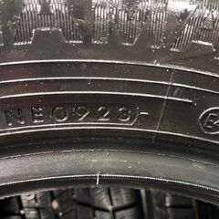 YOKOHAMA ice GUARD iG60 185/65R15 15インチ スタッドレス 4本 23年製 バリ溝 ノート シエンタ MAZDA2 アリオン ティーダ等　(STH088)の画像