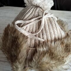 レディス冬帽子　ボアイヤーキャップの画像