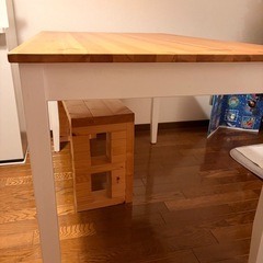 【引き取り主確定】IKEA ダイニングテーブルの画像