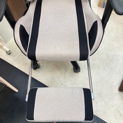 ゲーミングチェア エムール ゲーミングチェア オフィスチェア グレー 椅子 ファブリック 無段階リクライニング ロッキング機能 フットレスト付き GR  EMOOR ACERS グレーの画像