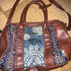 Desigualのバックの画像