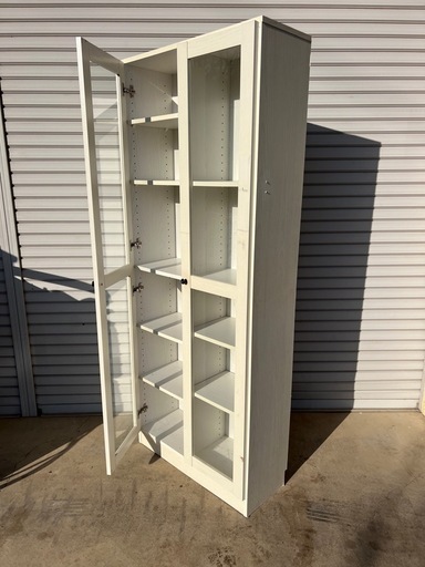 送料込★ニトリ ホワイト木製本棚 ガラス扉付き ニトリ ホワイト木製本棚 ガラス扉付