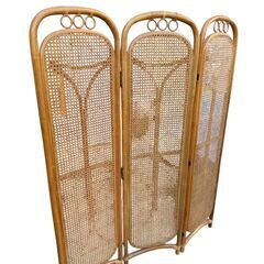 ラタンパーテーションの画像