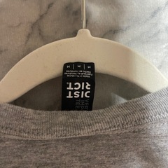 DISTRICT Tシャツ Mサイズの画像