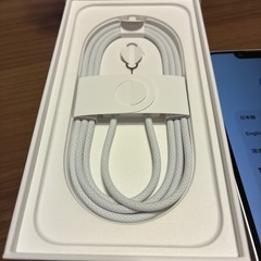 Apple iPhone16e ホワイト SIMフリー バッテリー100%の画像