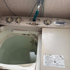 1月11日までに取りに来てくれる方あげます！二槽式洗濯機の画像