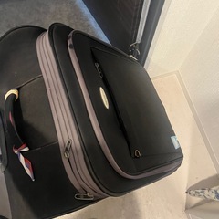 今日の午後3時までスーツケース無料の画像