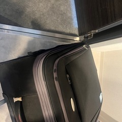 今日の午後3時までスーツケース無料の画像