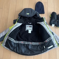 スキーウェア　ニット帽　グローブ　靴下✖️2セット
の画像