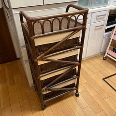 籐のキャビネット【12/21処分】
の画像