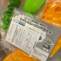 アンパンマン 2WAY ステップ付き補助便座（PINOCCHIO）の画像