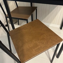 【美品】ダイニングテーブルセット（椅子2脚付）の画像