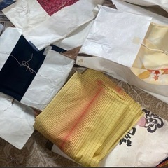 手芸の材料に　着物の画像