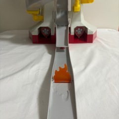 パウパトロール　パウっと出動！DXパウステーション　トミカ　の画像