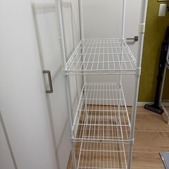 美品　スチールラック　ホワイトの画像