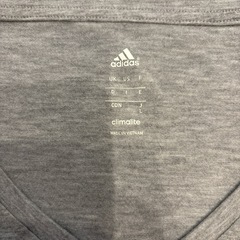 adidas Tシャツの画像