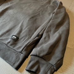 VANS ダークグレー トレーナー　Mサイズの画像