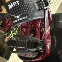 サロモン　スノーボードとバインディング　ブーツ２個　25センチの画像