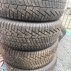 スタッドレスタイヤ溝あり　265/65R17 プラド装着　コンチネンタルの画像
