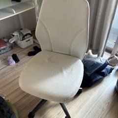 ワーキングデスクとチェア（現金ver）の画像