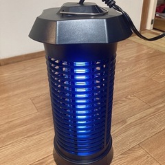 電撃殺虫機　の画像