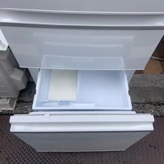 2022年製　三菱　3ドア冷蔵庫　365L MR-CX37G-W@の画像