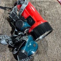 他も出品中 防災用　電池式　ライト　ヘッドライト の画像