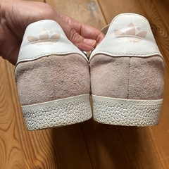 ⭕️adidas★24cm★ベビーピンクのスニーカーの画像