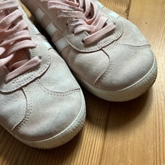 ⭕️adidas★24cm★ベビーピンクのスニーカーの画像