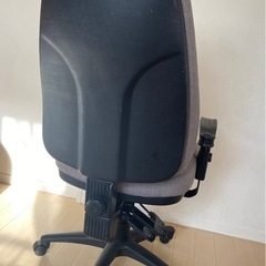 オフィスチェアの画像