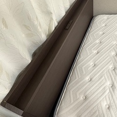 ダブルベッド　マットレス＋フレーム(ニトリN-sleep)の画像