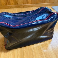 プーマ エナメルバックの画像