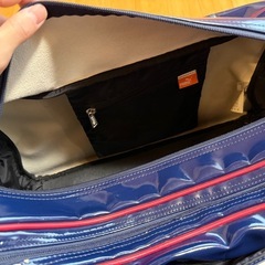 プーマ エナメルバックの画像