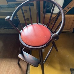 子供用椅子の画像