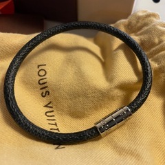 未使用 ルイヴィトン ダミエグラフィットブレスレット（箱・保存袋・リボン付き）の画像