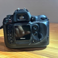 Nikon d100 動作品の画像