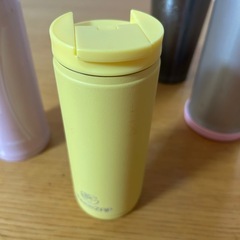 マホービンとタンブラーの画像