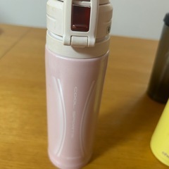 マホービンとタンブラーの画像