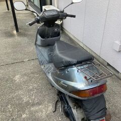 スズキ　アドレスV100　実働ただしレストアベースとしての画像