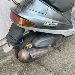 スズキ　アドレスV100　実働ただしレストアベースとしての画像