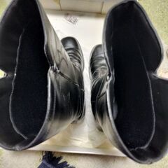 【1000円】黒レザー刺繍ロングブーツ 24.5cmの画像