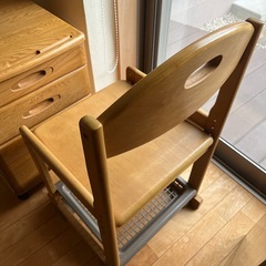 学習机の椅子の画像