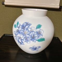 置き物　壺の画像