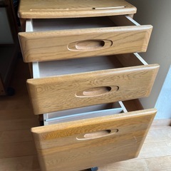 学習机の引き出しの画像