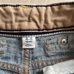 ４歳５歳　男の子　ジーンズの画像