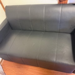 2人掛けと3人掛けソファの画像