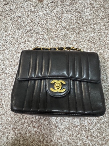 CHANELミニマトラッセラムスキン