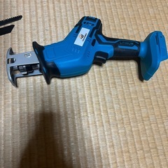 充電式 レシプロソー 電動のこぎり 無段変速 替刃 ストローク 金属 切断 多目的用 18V マキタ 互換　金工/木工切断の画像